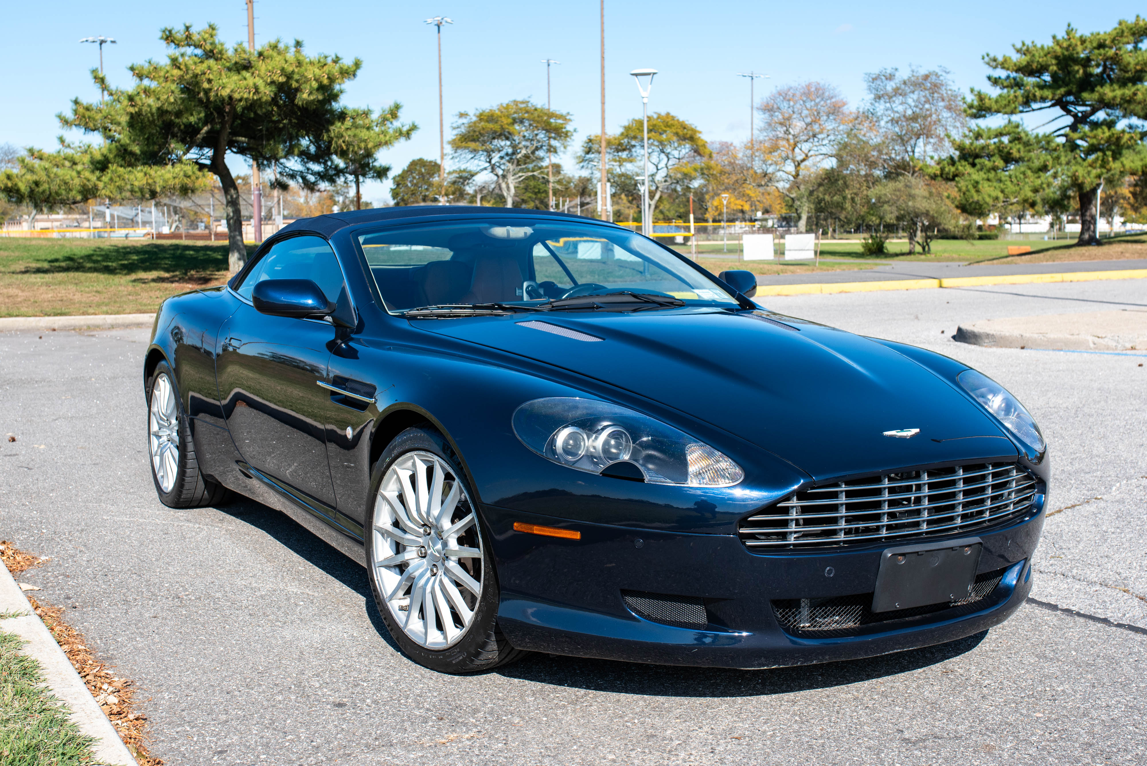 Aston Martin DB9
